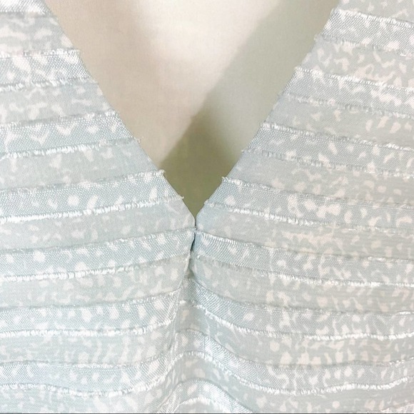 Banana Republic Blue Drape Blouse Side Pleats Size S Sleeveless - Picture 9 of 9